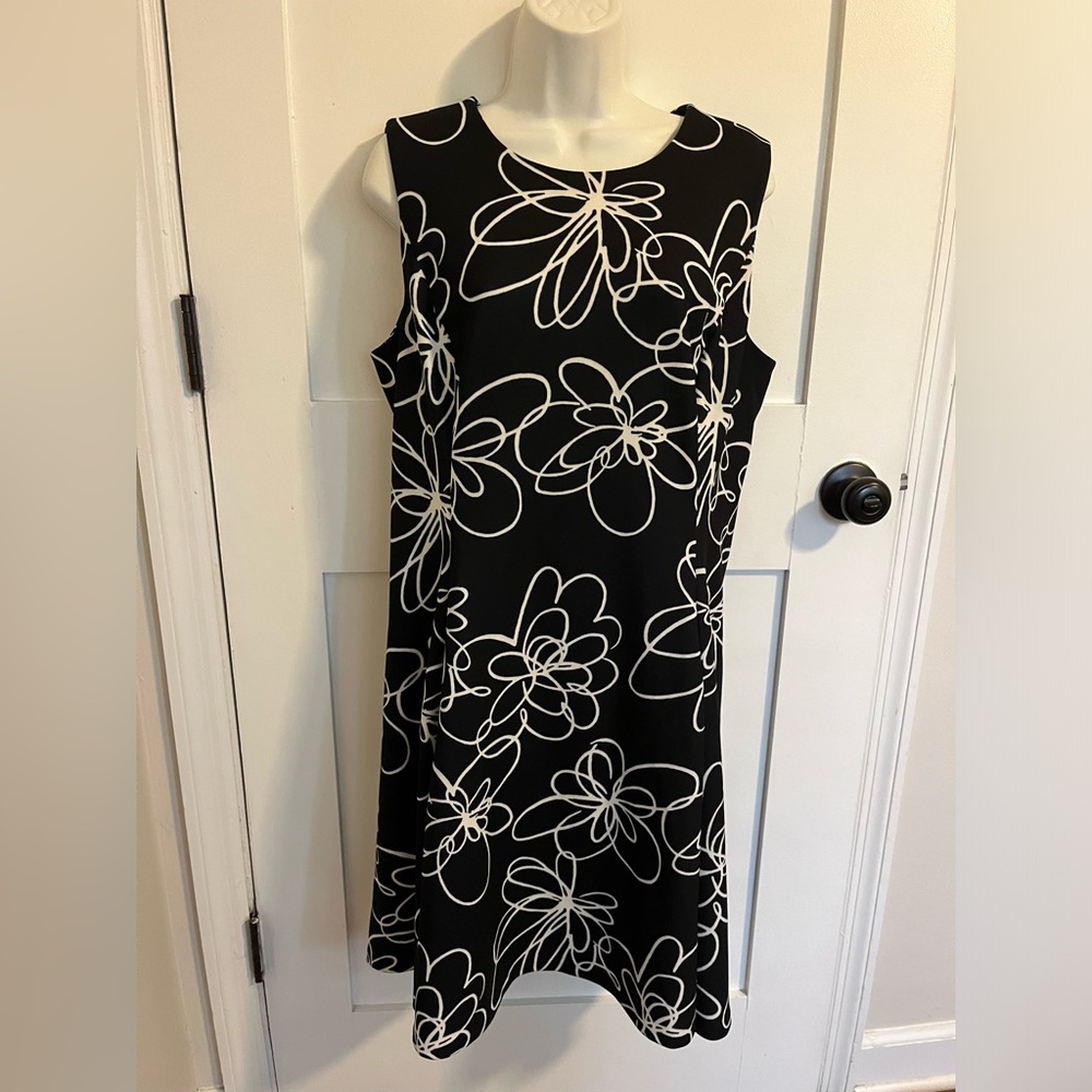 DKNY sleeveless black floral dress - size 12